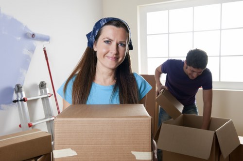 Packing support for a local van move